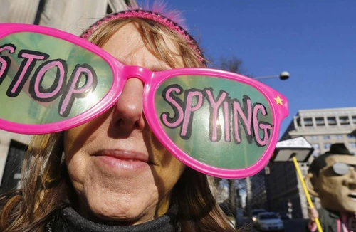 Tổng thống Mỹ bị kiện