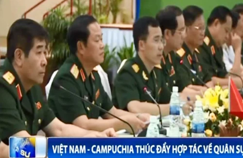 Thượng tướng Đỗ Bá Tỵ thăm và làm việc với Bộ Quốc phòng Campuchia