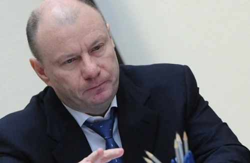 Tỷ phú Nga dành cả gia tài làm từ thiện