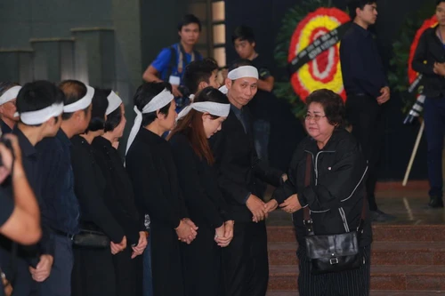 Những hình ảnh xúc động tại lễ viếng NSƯT Phạm Bằng