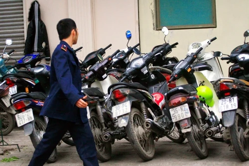 Khi dịch vụ “lạnh nhạt, thờ ơ”… lên ngôi