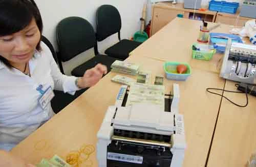 Vietcombank bất ngờ giảm lãi suất huy động