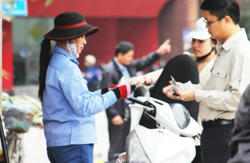 Bộ Tài chính yêu cầu không tăng giá xăng