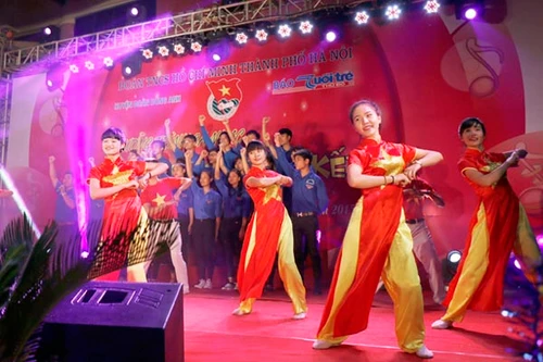 Báo Tuổi trẻ Thủ đô tổ chức đêm ca nhạc "Chia sẻ và Gắn kết"