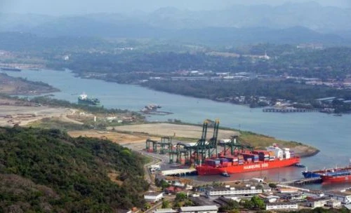 Panama bắt giữ tàu của Triều Tiên nghi chở thiết bị quân sự