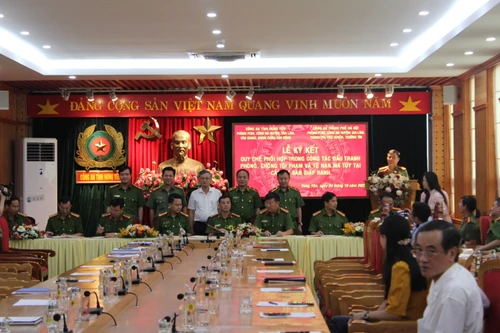 Tăng cường công tác đấu tranh phòng chống tội phạm ma tuý địa bàn giáp ranh