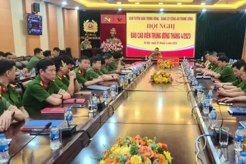 Tích cực tuyên truyền các hoạt động Công an nhân dân học tập, thực hiện Sáu điều Bác Hồ dạy