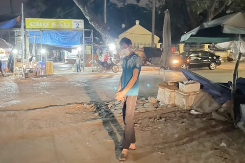 Vừa mua ma túy về sử dụng, gặp ngay Công an xã