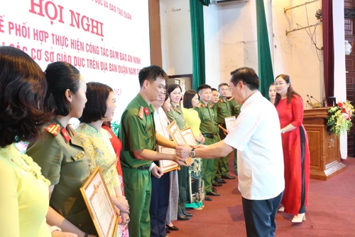 Phối hợp hiệu quả, đảm bảo an ninh trật tự môi trường sư phạm