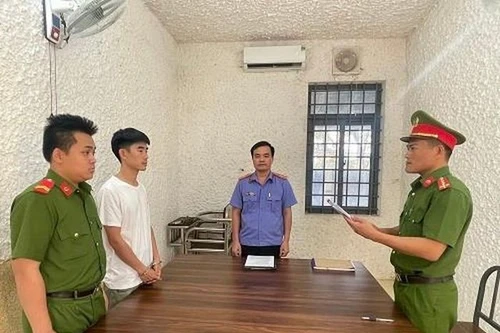 Hạ độc bò bằng xyanua để trả thù người tình 