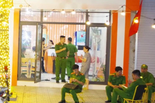 Bênh bạn gái, bắn vỡ gan đối thủ