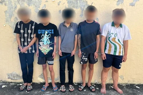 Bắt nhóm thanh thiếu niên gây liên tiếp 3 vụ cướp tài sản