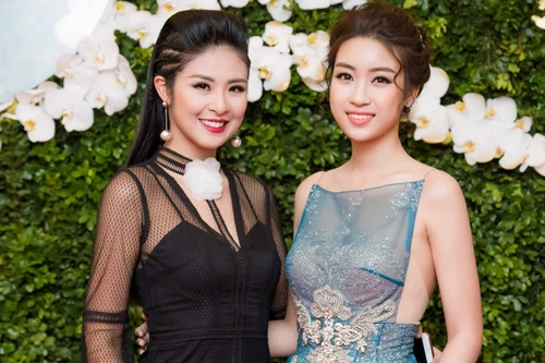 Hoa hậu Mỹ Linh "đọ" sắc với đàn chị Ngọc Hân 