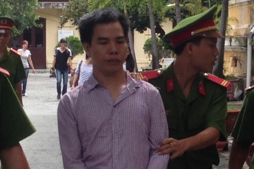 Không đòi được tiền cho vay, đổi lấy ma túy đá trừ nợ