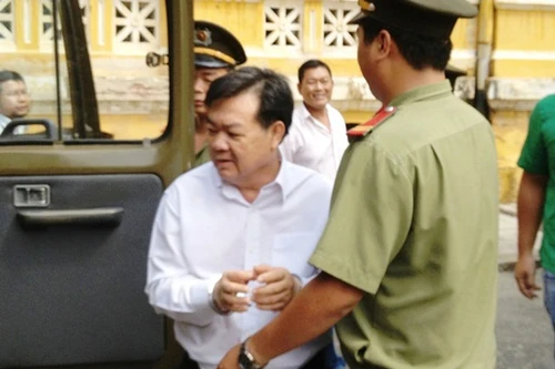 Nguyên chủ tịch UBND huyện Hóc Môn bị tăng hình phạt 20 năm tù