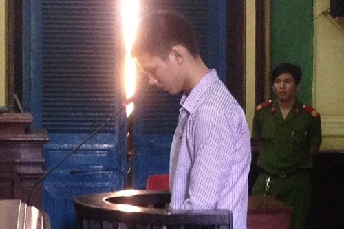 Cháu bất nhân giết ông ngoại rồi thản nhiên đi du lịch