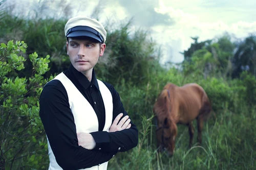 Kyo York - lãng tử người Mỹ hát chúc tết bằng tiếng Việt "chuẩn không cần chỉnh"