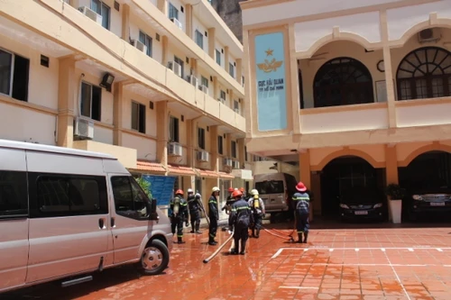 Chưa đầy 1 giờ, xảy ra 2 vụ cháy ở trung tâm TP.HCM