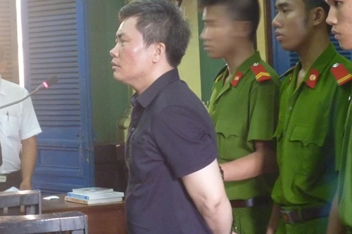 Quái chiêu: Mặc 3 quần lót chứa 1kg heroin, hòng xuất cảnh