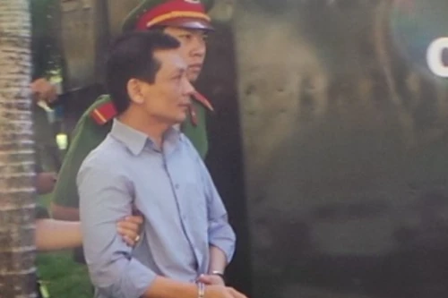 Luật sư lừa "chạy án" chiếm đoạt trên 1,8 tỷ đồng