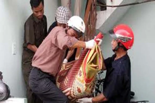 Truy bắt nhóm sát thủ cắt cổ người giữa ban ngày