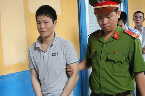 Một đêm cuồng sát 4 mạng người, đập phá trụ sở công an