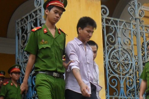 Đi cướp để “ra tay nghĩa hiệp” giúp bạn thân có tiền trả nợ