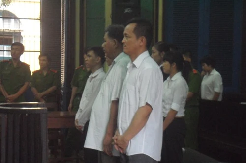 2 giám đốc "nuốt không trôi" 4,8 tỷ đồng