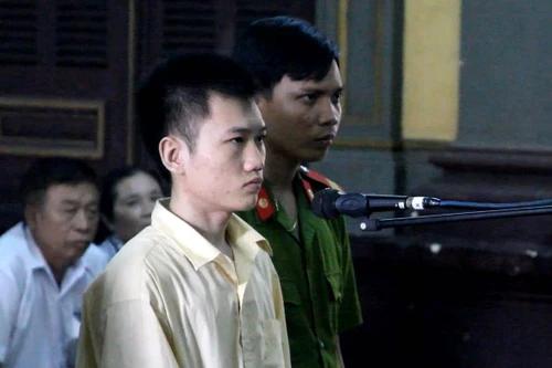 Người yêu lánh mặt, đâm chết chị ruột người yêu trả thù tình