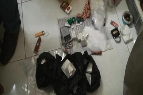 Giấu ma túy trong hộp cơm lúc đi giao "hàng"