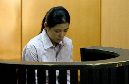 “Tú bà” mở hiệu cắt tóc để chứa gái mại dâm 