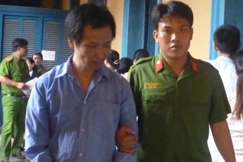 Bi kịch gã chồng câm điếc đâm chết tình địch, đòi lại sính lễ