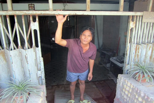 Nâng cấp đường chống ngập, nhà biến thành hang 