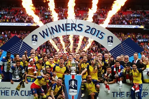 “Nghiền nát” Aston Villa, Arsenal đi vào lịch sử bóng đá Anh