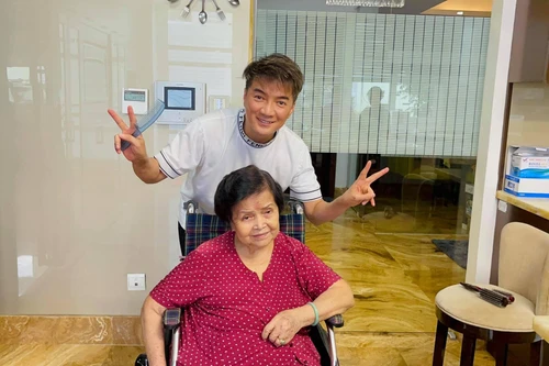 Đàm Vĩnh Hưng ra album mới, trải lòng về tình cảm dành cho mẹ