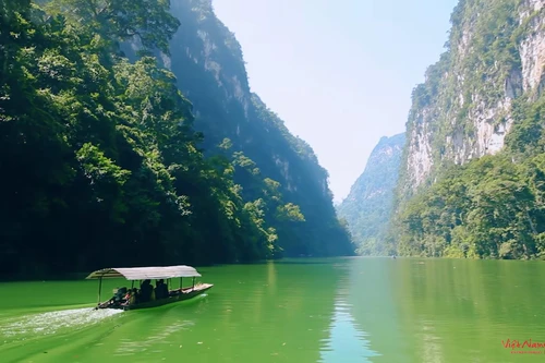 Diễn viên “Cha cõng con” làm kênh khám phá "ẩn số" vẻ đẹp Việt Nam