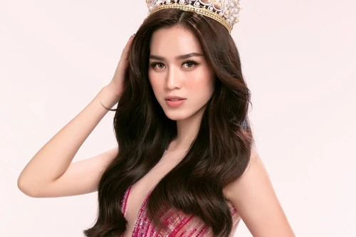 Hoa hậu Đỗ Thị Hà khoe chân dài 1,11m và nhan sắc thăng hạng 