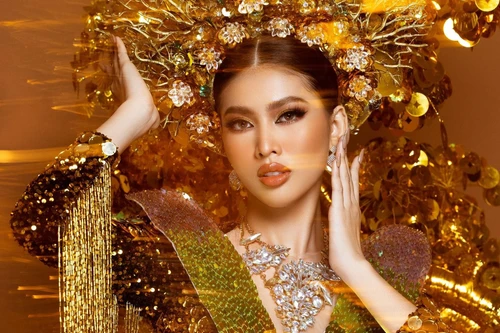 Tiết lộ về bộ trang phục nặng gần 30kg của đại diện Việt Nam