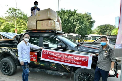 Tùng Dương tiếp tục vận chuyển đồ cứu trợ đến người dân Bắc Giang, Bắc Ninh