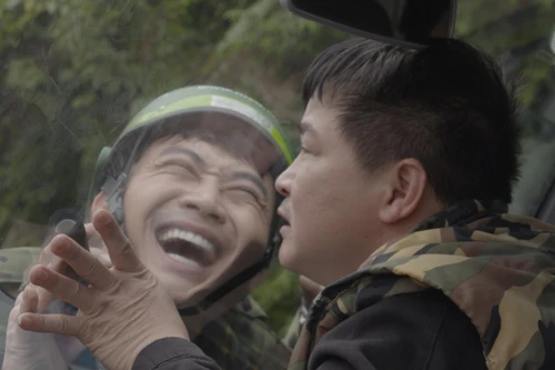 Đạo diễn Mai Long tiết lộ NSND Trung Hiếu chủ động cắt giảm cát-sê vì Covid-19