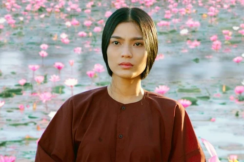 Á hậu Trương Thị May đóng phim chiếu rạp, vào vai người trông mộ 