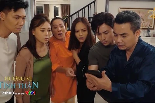 Phương Oanh lại bị khán giả “kêu trời” về trang phục trong “Hương vị tình thân” 