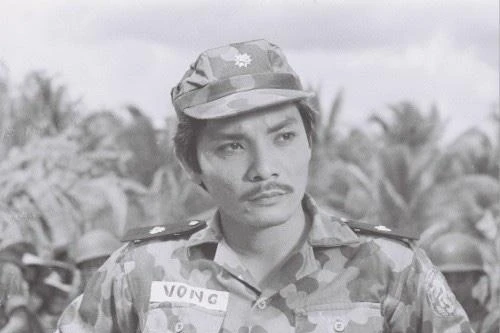 Vợ đã có mặt tại bệnh viện nơi nghệ sĩ Thương Tín bị đột quỵ