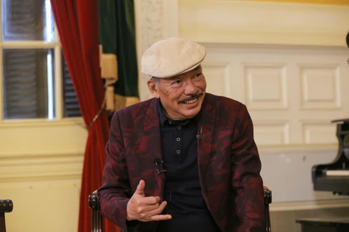 Nhạc sĩ Trần Tiến: “Cho tới bây giờ tôi vẫn gàn!”