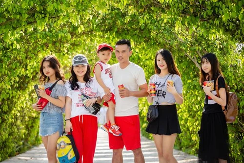 Tổ ấm nhạc sĩ Tú Dưa đón thêm thành viên mới