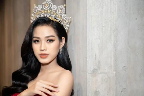 Lộ mẫu thiết kế dạ hội cho đại diện Việt Nam tại “Miss World 2021”