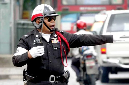 Cảnh sát giao thông Thái Lan tập “nói không” với hối lộ