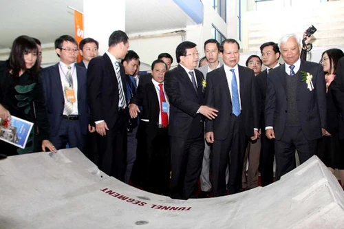 200 gian hàng tham gia Vietconstech 2014