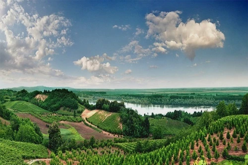 Nga đang xây căn cứ quân sự ở Serbia?