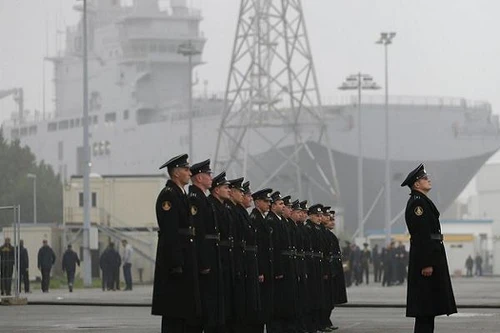 Khoảng 400 thủy thủ tàu Mistral của Nga ở Pháp chuẩn bị về nước